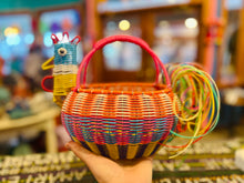 Load image into Gallery viewer, Hen Egg Basket “Huevero”