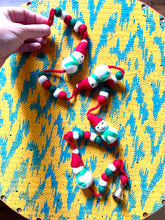 Load image into Gallery viewer, GARLAND - Vertical Snowman W Bell