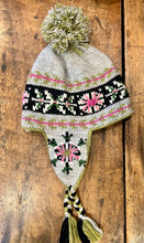 Load image into Gallery viewer, BEANIE - Blossom Beanie - 2 Colors