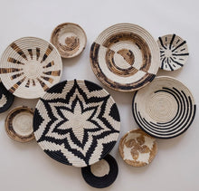 Load image into Gallery viewer, BASKET - Small Sunburst B & W