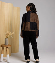 Load image into Gallery viewer, JACKET - Sherpa Jacket