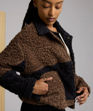 Load image into Gallery viewer, JACKET - Sherpa Jacket
