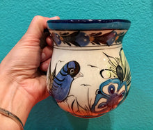 Load image into Gallery viewer, Guatemalan Folk Art. Guatemalan Ceramics. Latin American imports