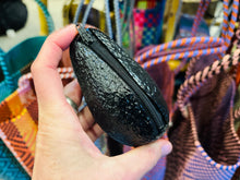Load image into Gallery viewer, Avocado &amp; Onion Coin Purse