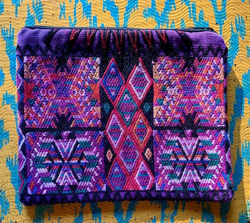 CHICHI POUCH BAG- Xtra Large Geometric