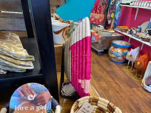BASKET - Medium Abstract Pink