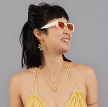 Load image into Gallery viewer, EARRINGS - Daisy Dangles
