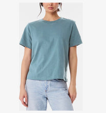 Load image into Gallery viewer, T-SHIRT- Coyote Gwen Heavyweight Tee