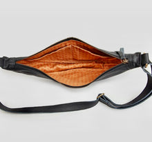 Load image into Gallery viewer, SLING - Moon Sling Leather Bag Black