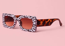 Load image into Gallery viewer, GLASSES - Spot Me If You Can Sunglasses