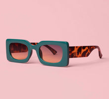 Load image into Gallery viewer, GLASSES - Not So Jaded Sunglasses