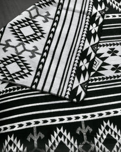 BLANKET - Los Andes Black & White